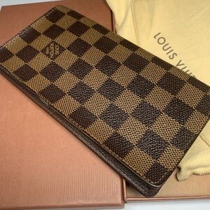 With Certificate of Authenticity Pre Owned Louis Vuitton Card Holder